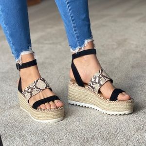 Snakeskin Platform Sandal size 11